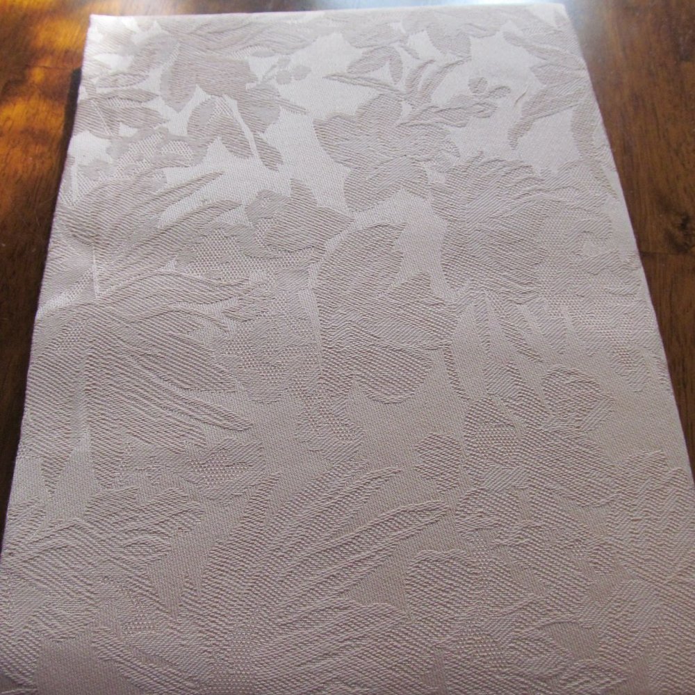Brentwood Originals Curtain Valance Peach Floral "Traditions"